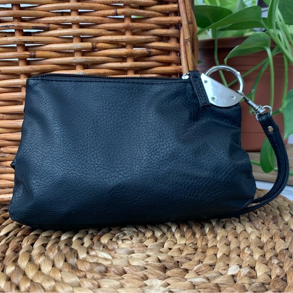 Claire’s Vegan Leather Small Black Zippered Clutch Bag Wristlet Silver Ruffle - Picture 4 of 11